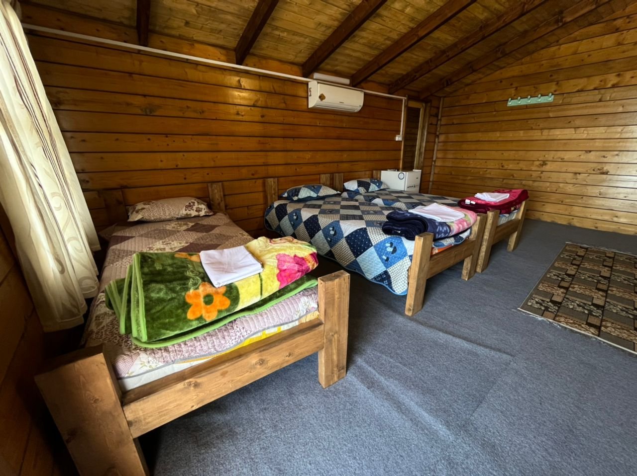 کلبه فلت نگین ۳