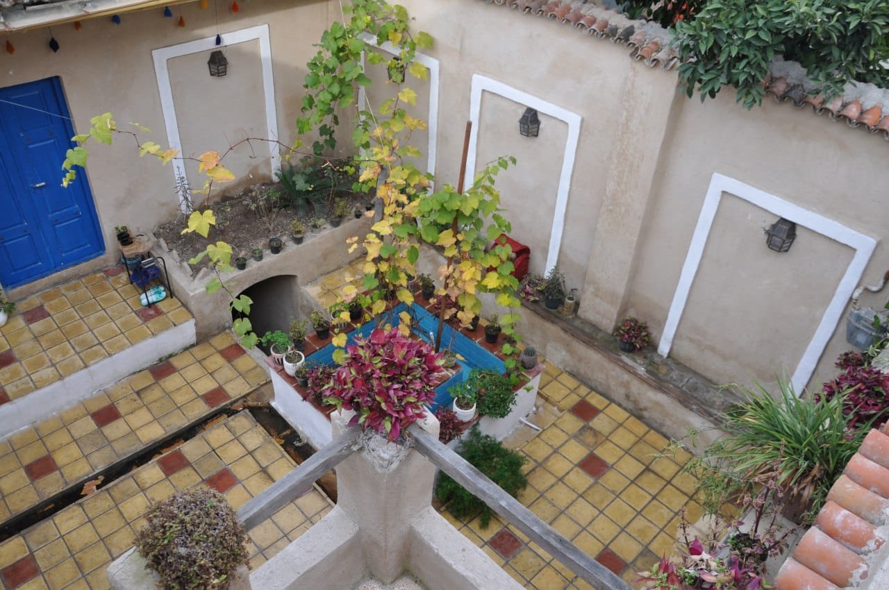 بوم گردی عمارت صدر - واحد رز - عمارت صدر