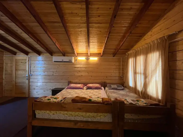 کلبه فلت پشت بام 2 - چوبی نگین 5_واحد پشت بام