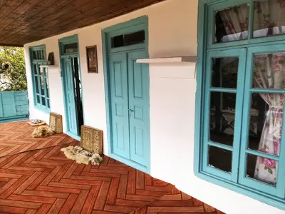 بومگردی حاج حسین پرویزی - خانه کاهگلی اتاق دوم