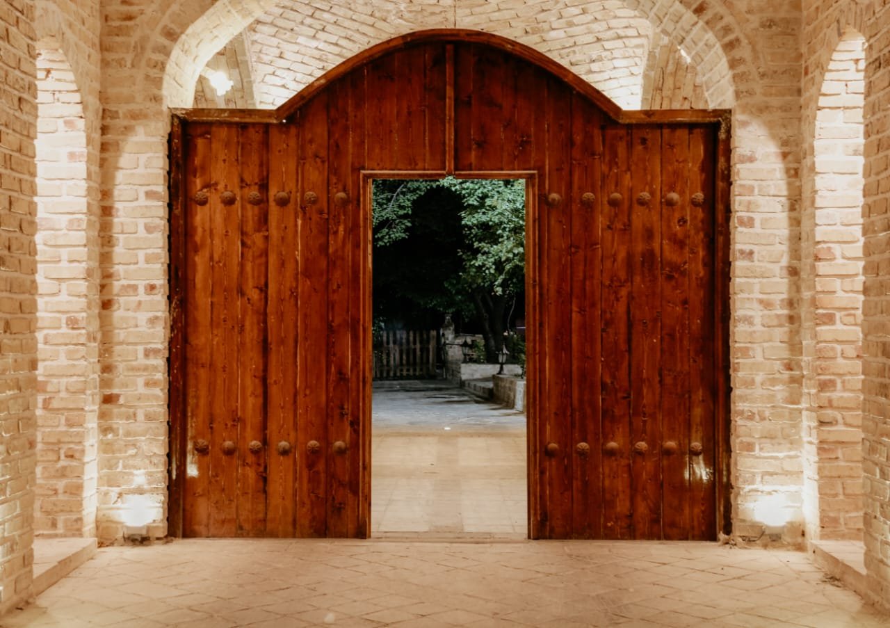 اقامتگاه سنتی باغ ایلخانی امیر - واحد اریباد