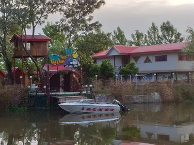 ویلا یک خوابه جزیره سارینا مرداب