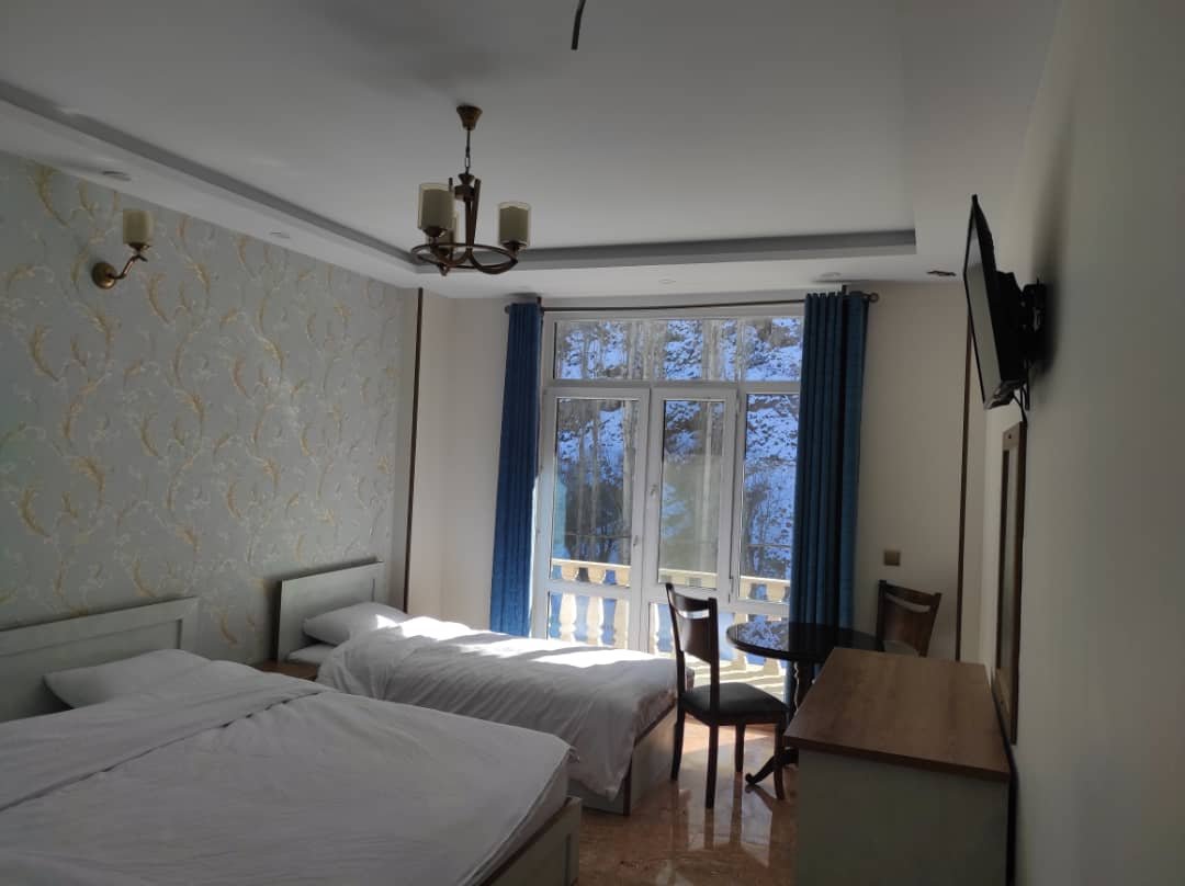 کیومرث - واحد سه تخته