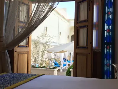 اقامتگاه سنتی آریانا - واحد دوتخته دبل حیاط اول ۱۰۵