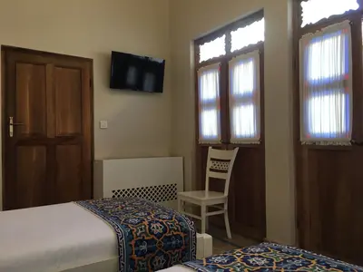 اقامتگاه سنتی آریانا - واحد دوتخته توئین حیاط دو ۲۰۴