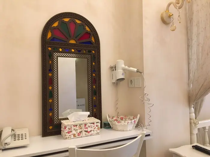 اقامتگاه سنتی آریانا - واحد دوتخته دبل حیاط اول ۱۰۹