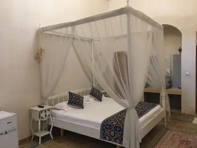 اقامتگاه سنتی آریانا - واحد دوتخته دبل حیاط اول ۱۰۸