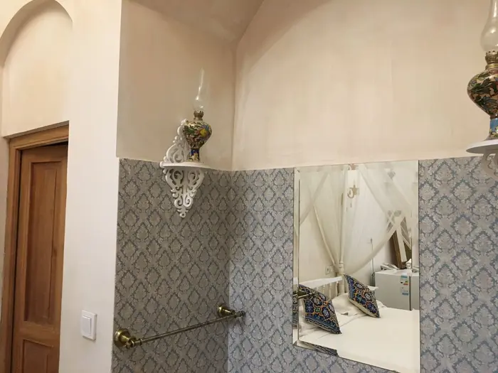 اقامتگاه سنتی آریانا - واحد دوتخته دبل حیاط اول ۱۰۸