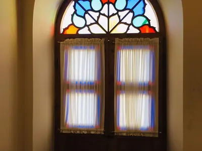 اقامتگاه سنتی آریانا - واحد دبل شاه نشین ۱۰۴