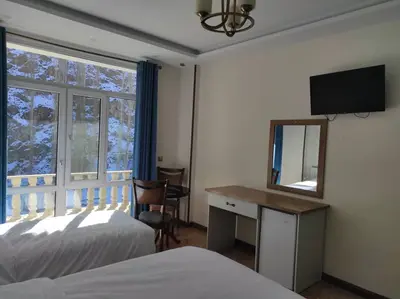 مسافرخانه کیومرث - واحد سه تخته