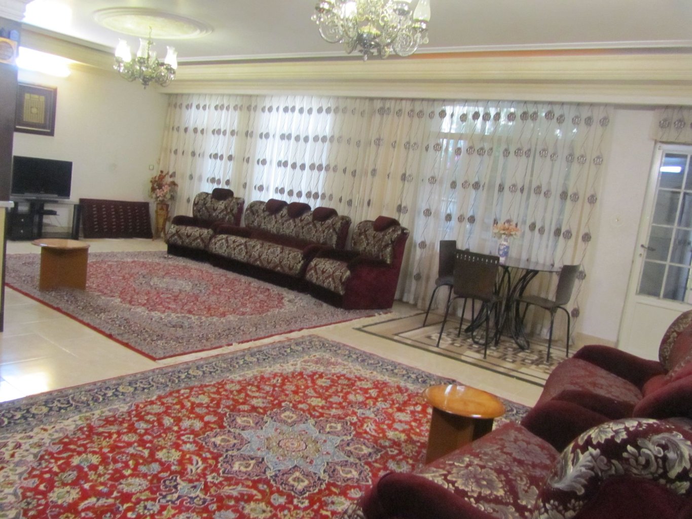 آپارتمان دوخوابه صنیع الملک