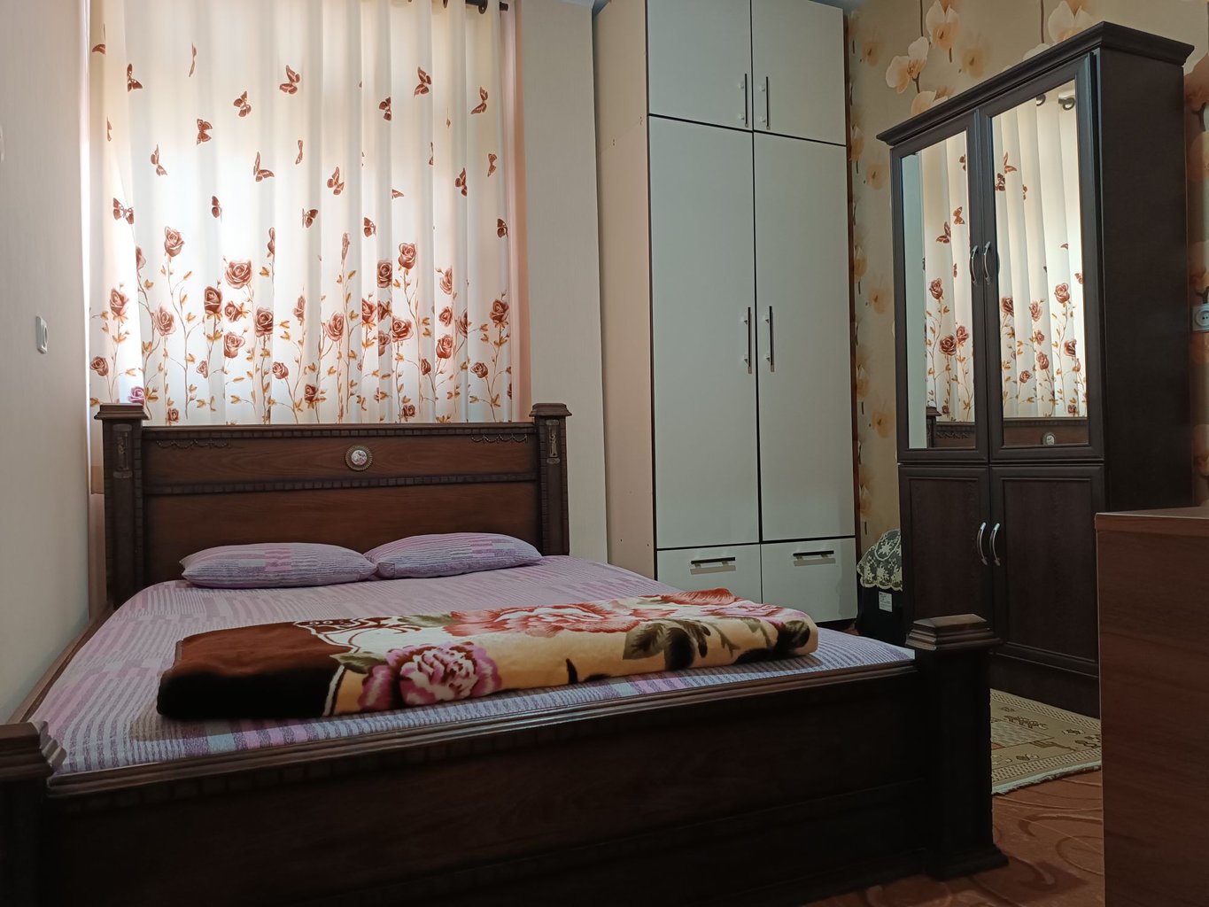 آپارتمان دوخوابه پرستو فردوس غرب