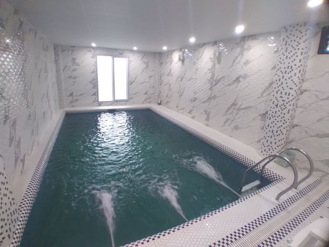 سه خوابه استخردار آبگرم رمضانی