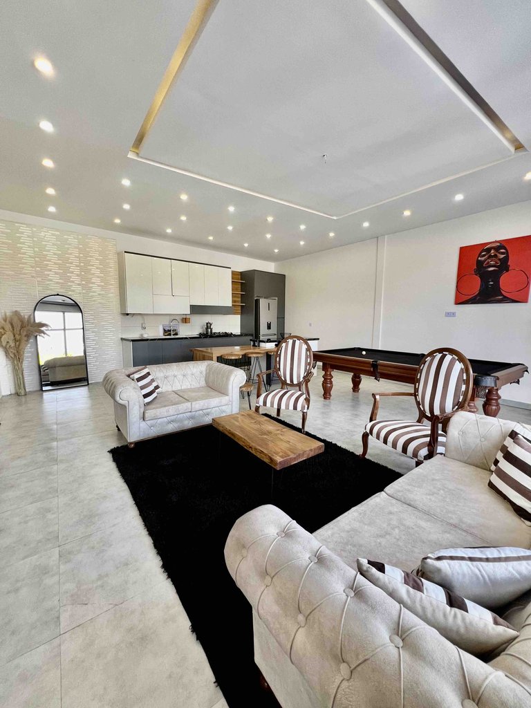 دوخوابه استخردار آبگرم‌ وانیلا