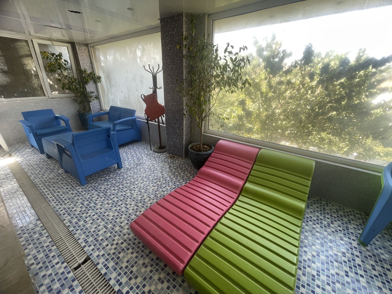 ویلا چهارخوابه استخردار آبگرم هشت بهشت