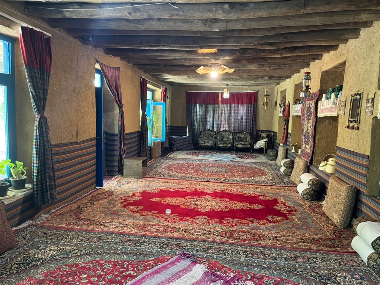 بوم گردی مزرعه لزور - واحد مادربزرگ