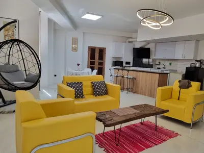 آپارتمان دوخوابه دیبا