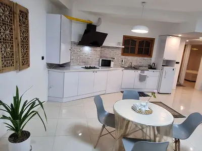 آپارتمان دوخوابه هما