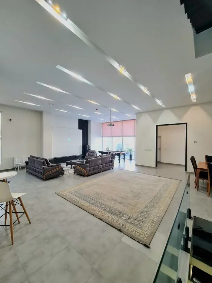 ویلا سه خوابه استخردار آبگرم روماک