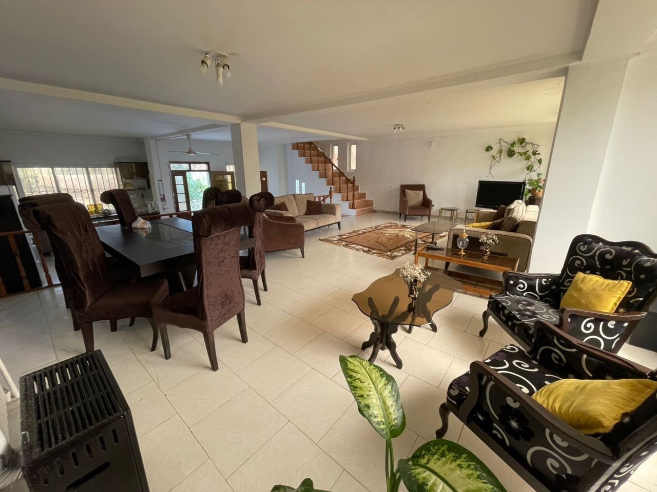 پنج خوابه ساحلی تریپلکس شادی