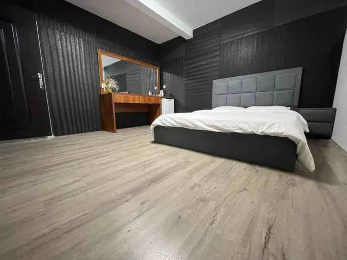 سوئیت فلت مرجان اشرفی اصفهانی - انتخاب عنوان تصویر