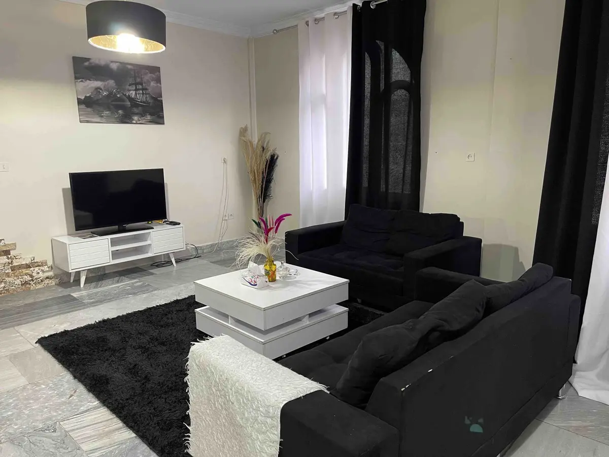 آپارتمان دوخوابه جاسمین پونک - انتخاب عنوان تصویر