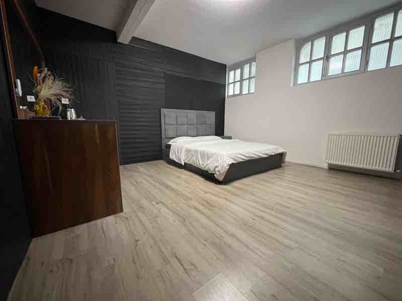 سوئیت فلت مرجان اشرفی اصفهانی