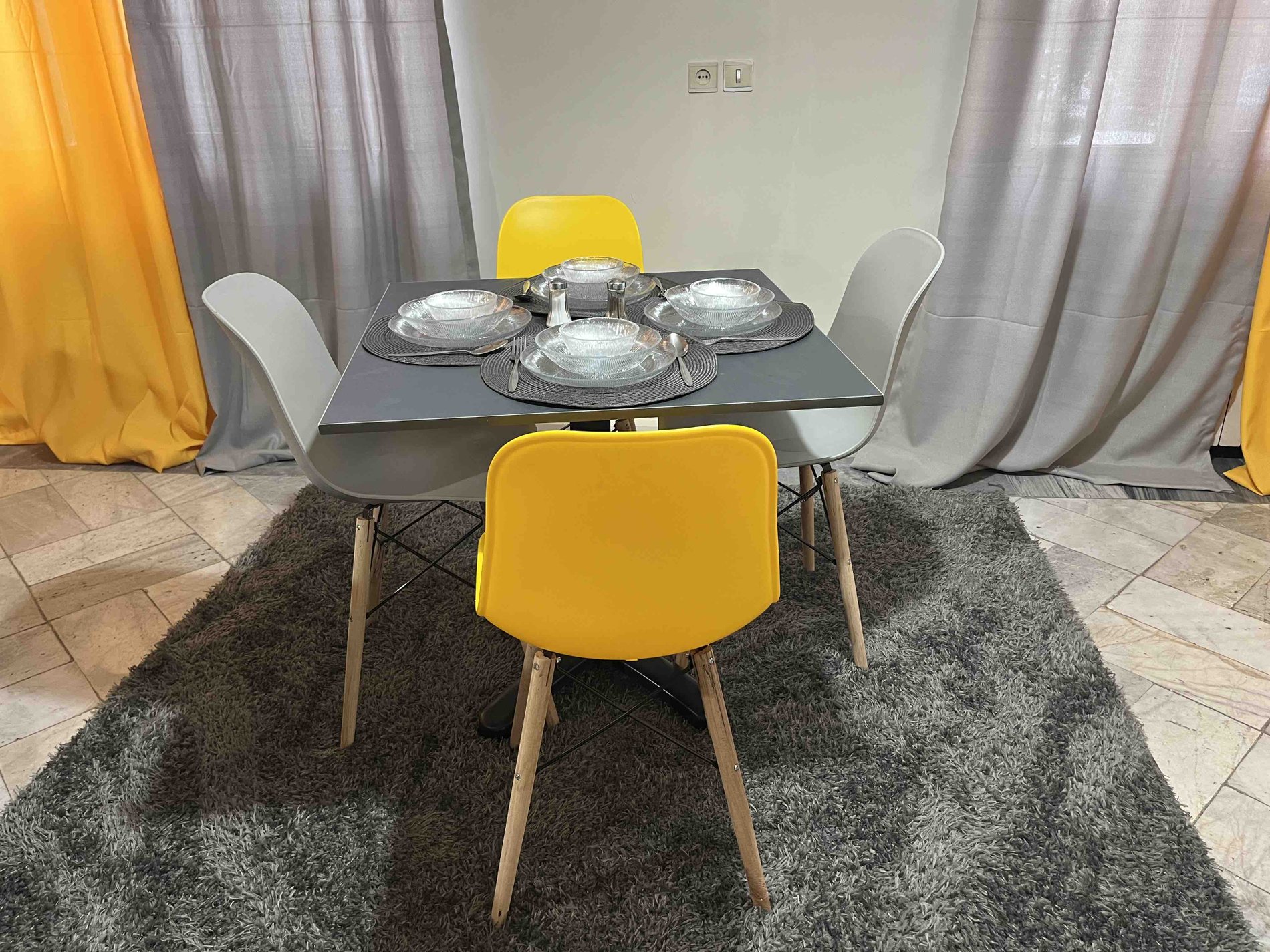 آپارتمان یک خوابه جاسمین 2 اشرفی اصفهانی