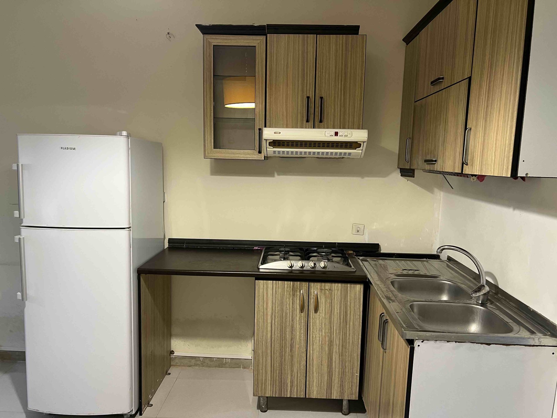 آپارتمان یک خوابه تیراژه پونک