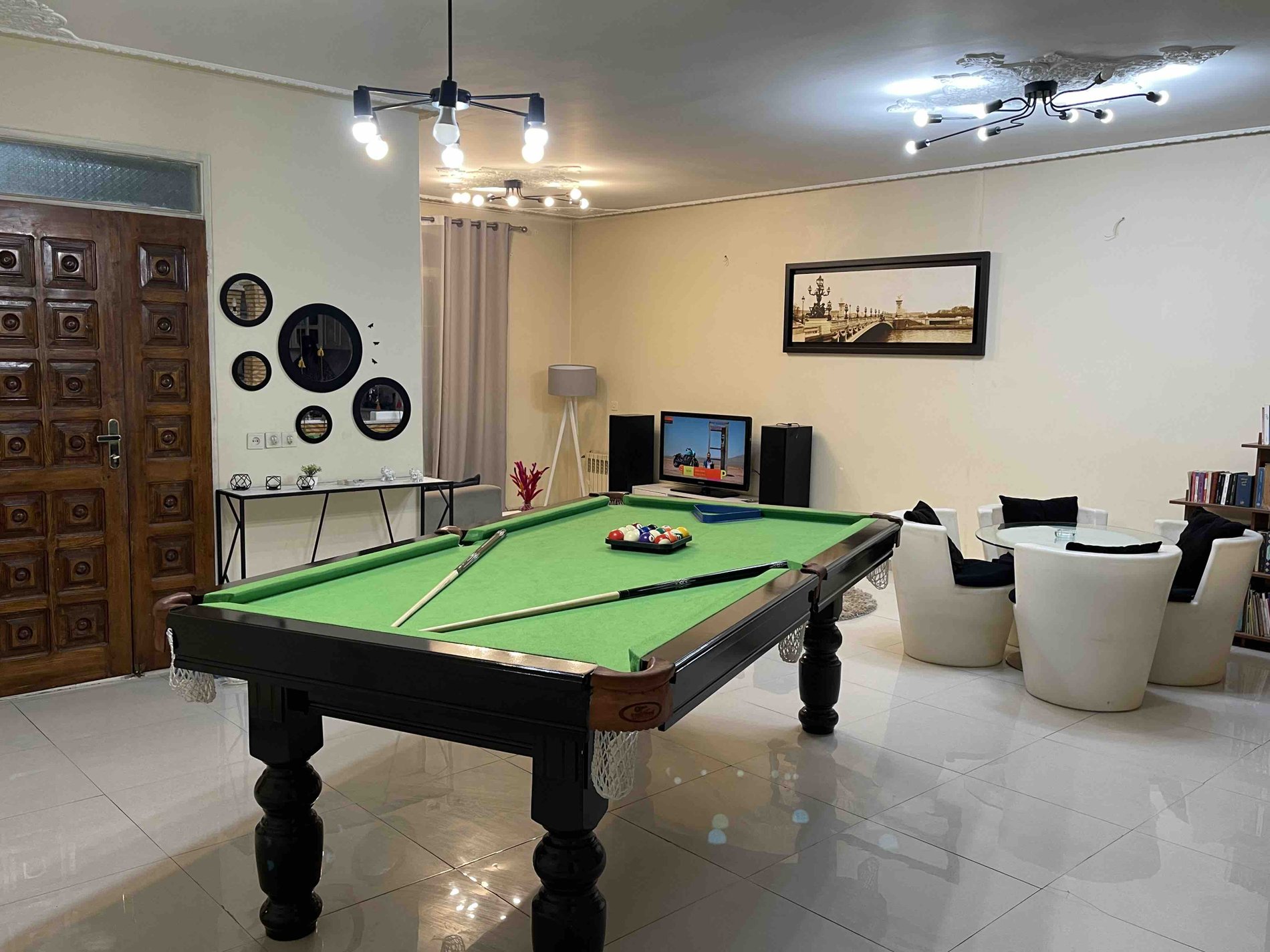 آپارتمان دو‌خوابه‌ کوروش پونک - انتخاب تصویر