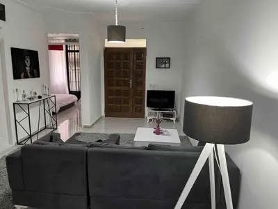 آپارتمان دوخوابه بوستان پونک