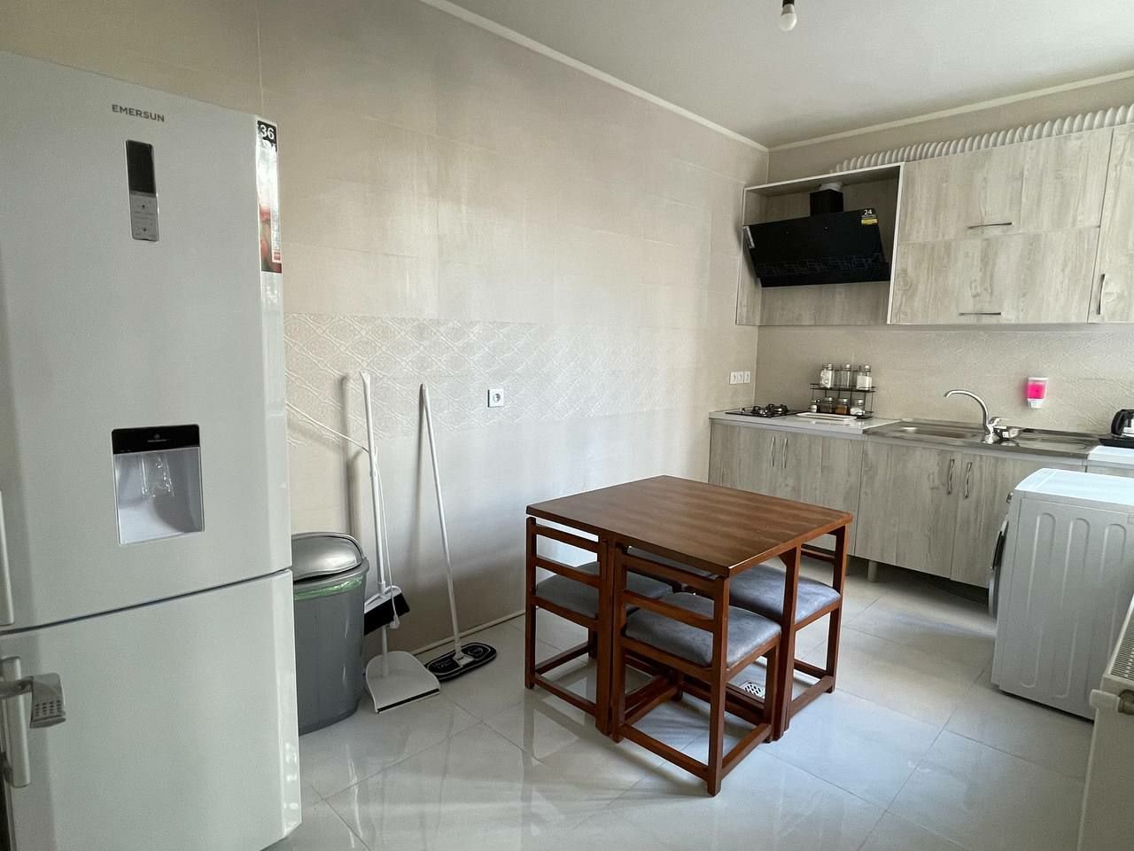 آپارتمان دوخوابه رز سعادت آباد 1