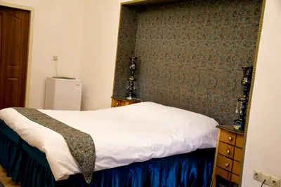 اقامتگاه سنتی بابا افضل - واحد ترمه