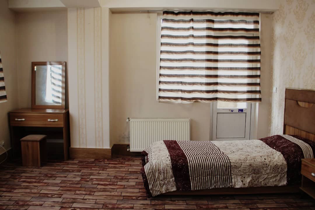 یک خوابه هنر واحد ۳۰۲