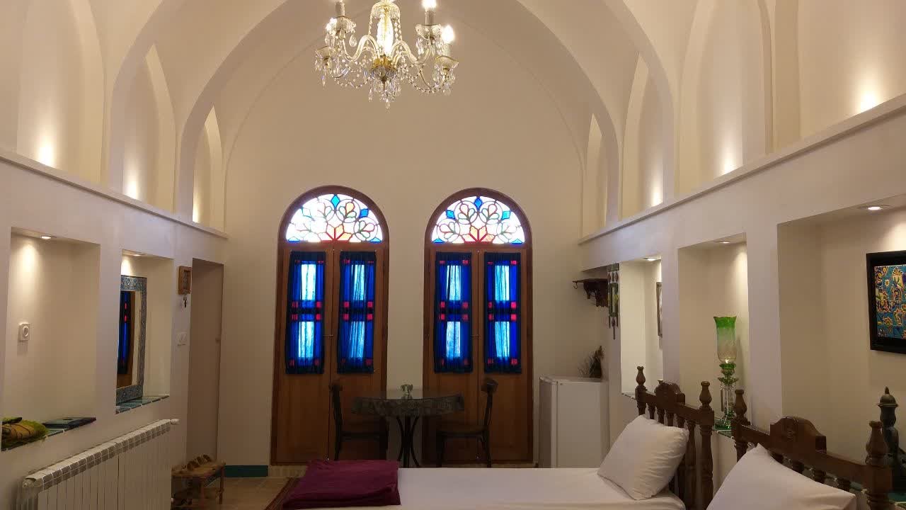 دلنواز کاشان - واحد 3 ماه سلطان