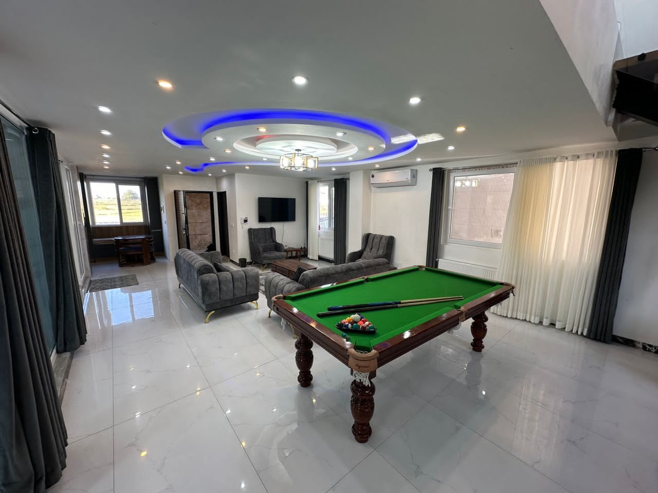 ویلا سه خوابه استخردار آبگرم طراوت