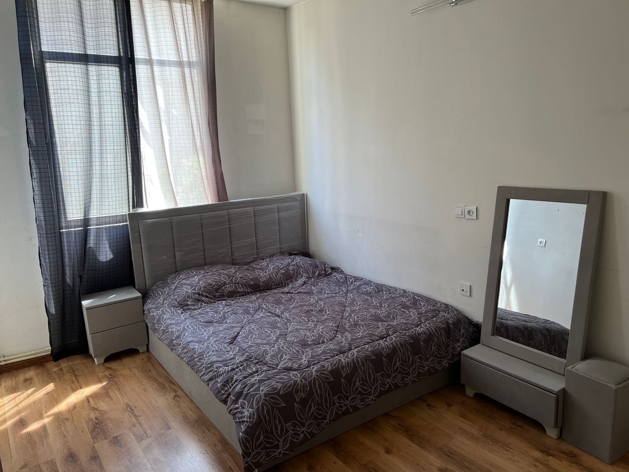 دوخوابه کاج بلوار فردوس غرب 5