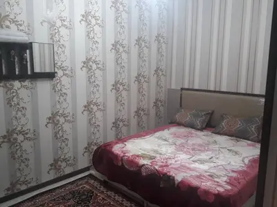 مسافرخانه آراز - واحد سه تخته 1 میدان انقلاب