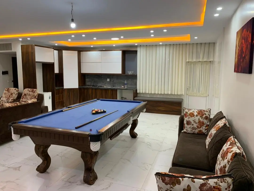 سه خوابه استخردار آبگرم عمارت یاس