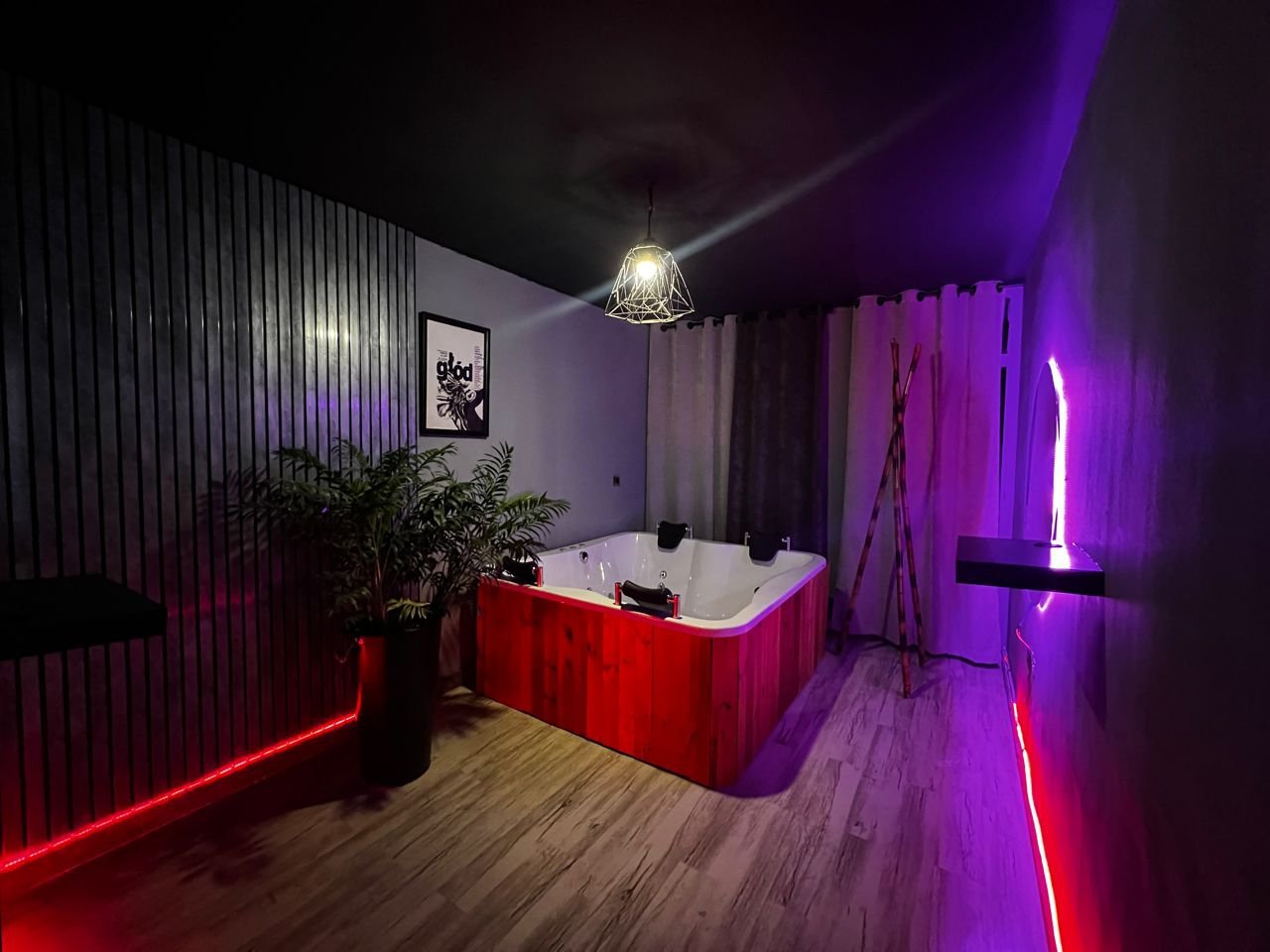 آپارتمان یک خوابه جکوزی دار آراد 2 سازمان برنامه شمالی