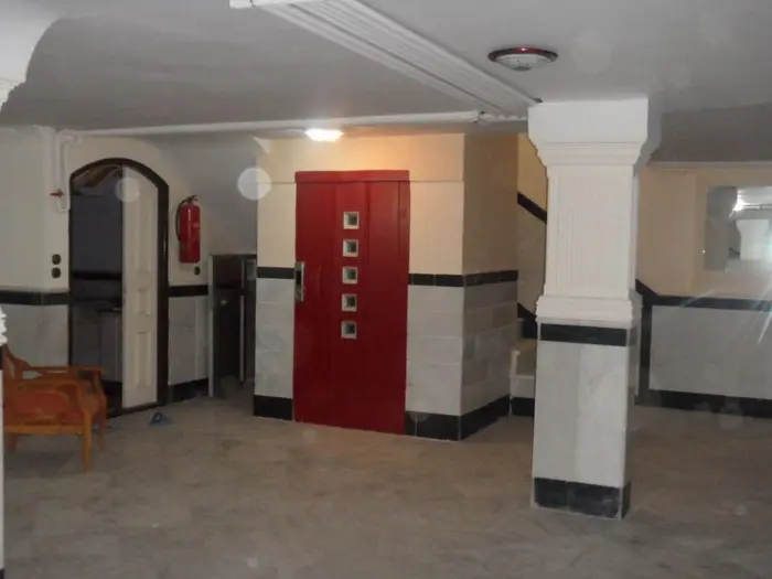 آپارتمان دوخوابه گل نرگس 1