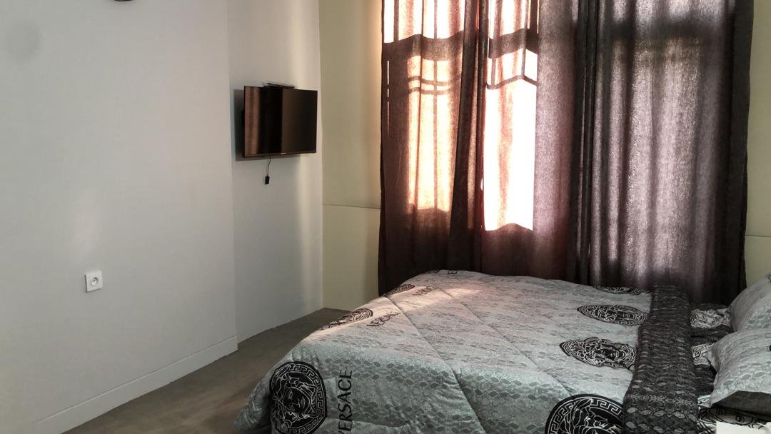 فلت روانمهر انقلاب 6