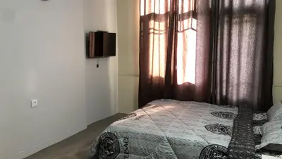 سوئیت فلت روانمهر انقلاب 6