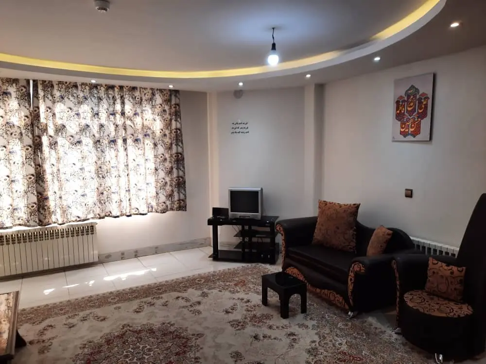 آپارتمان دوخوابه ارکان واحد 1 - سی و سه پل