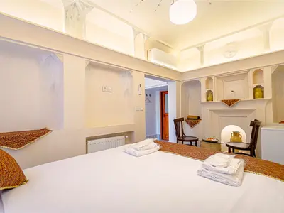 اقامتگاه سنتی سرای قجر - واحد 109