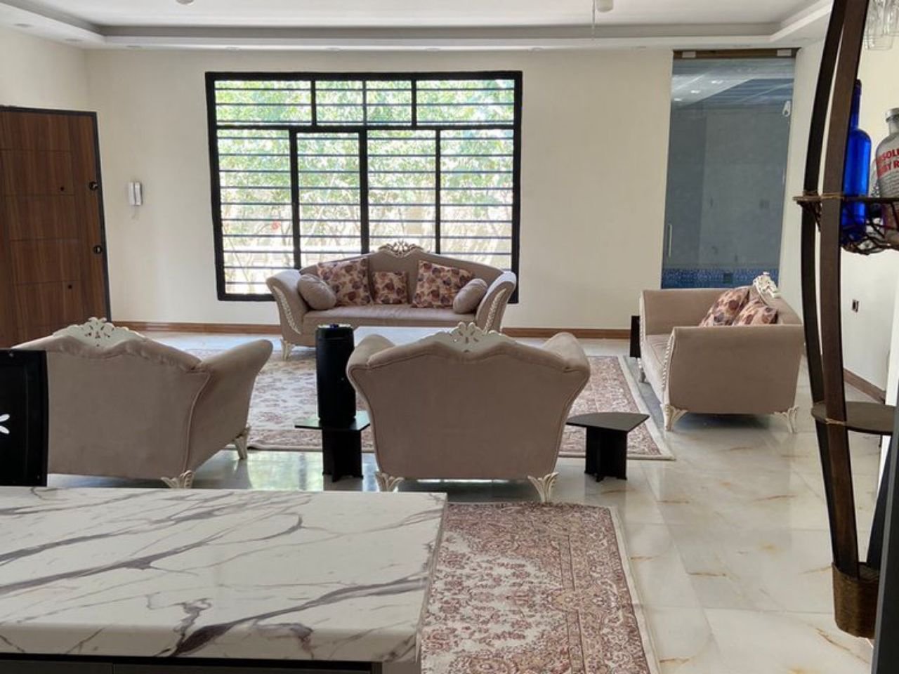 دوخوابه استخردار آبگرم شهرک پاییزان