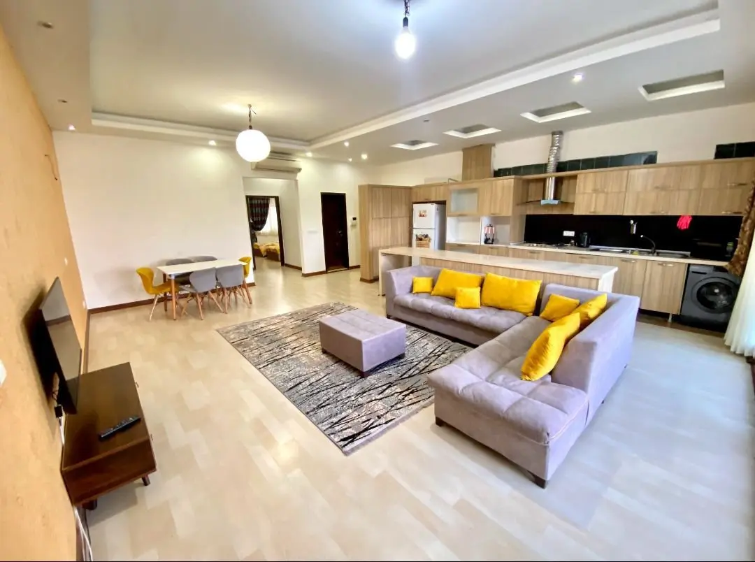 آپارتمان دوخوابه اول شرقی واحد A2