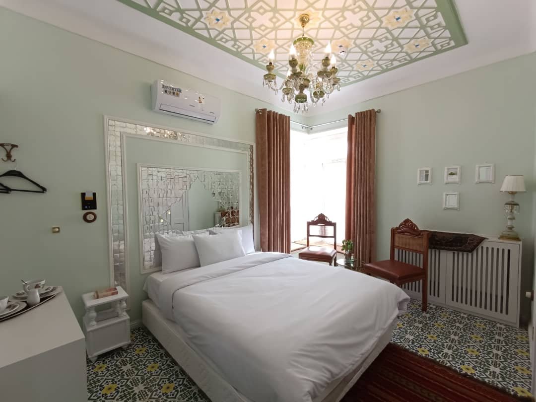 اصالت - واحد گل نشین