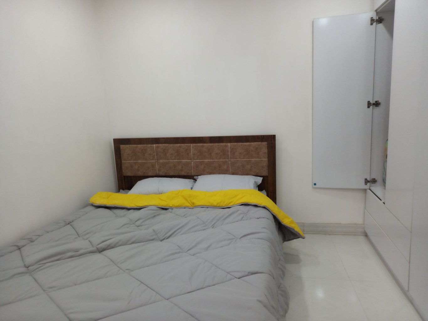 یک خوابه احدی راد