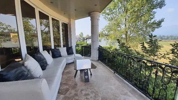 ویلا سه خوابه تریپلکس استخردار آبگرم یاسمین